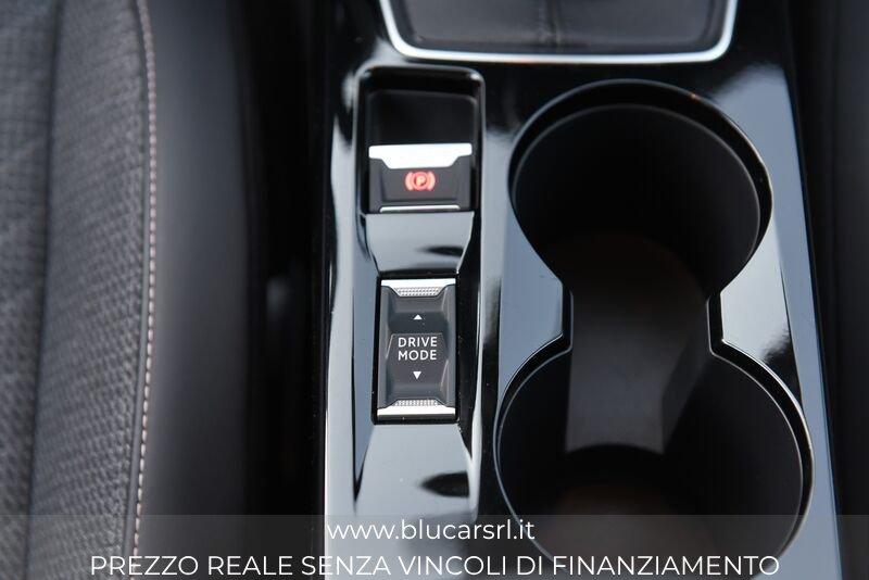 Peugeot 208 Allure PureTech 100 S/S