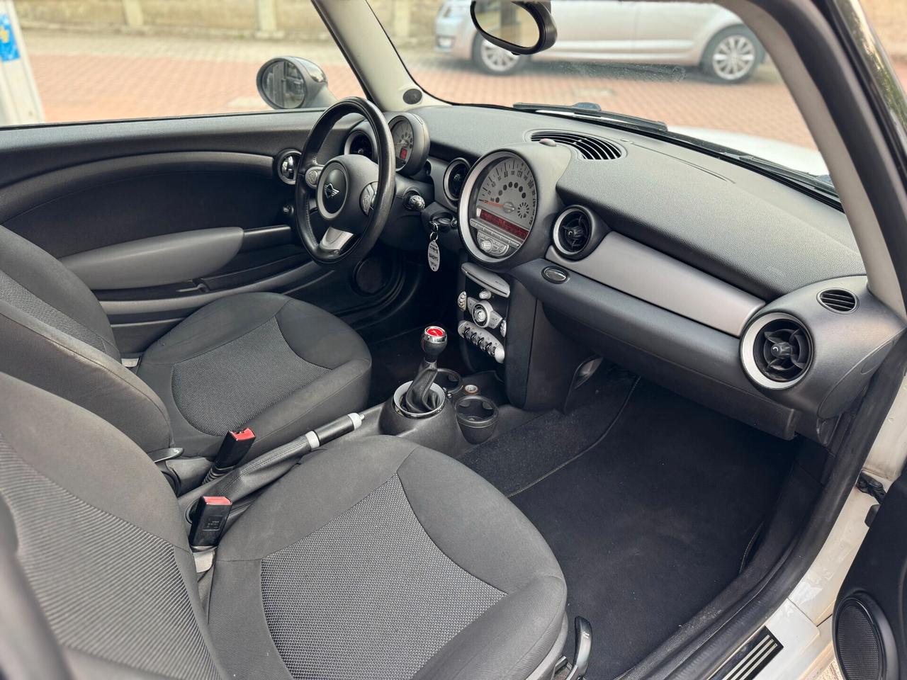 Mini Mini 1.6 16V Cooper D