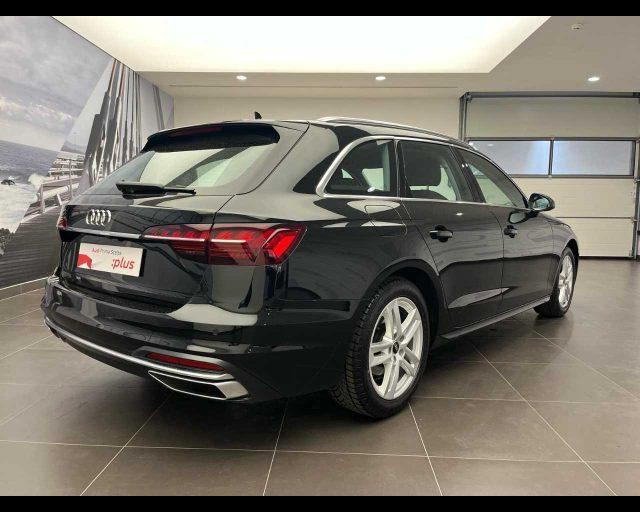 AUDI A4 Avant 35 TFSI S tronic Business Advanced