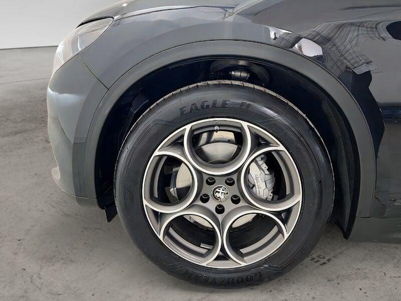Alfa Romeo Stelvio 2.2 Turbodiesel 210 CV AT8 Q4 Competizione
