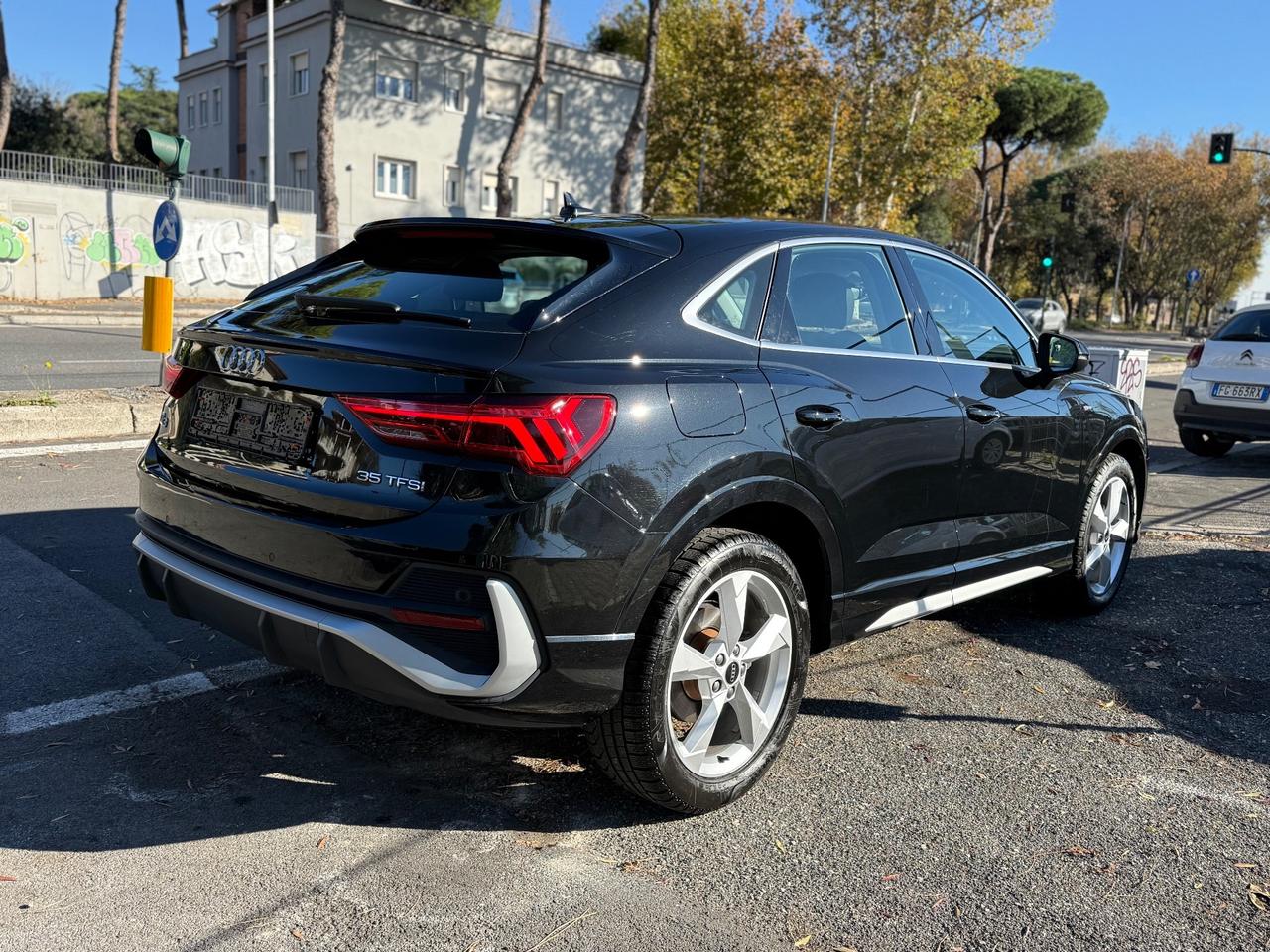 Audi Q3 SPB 35 TFSI tronic S Line