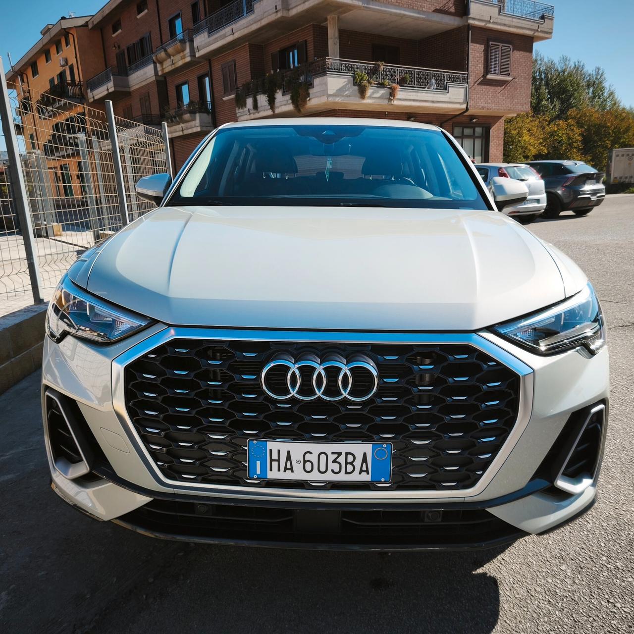 Audi Q3 35 TFSI S tronic line edition