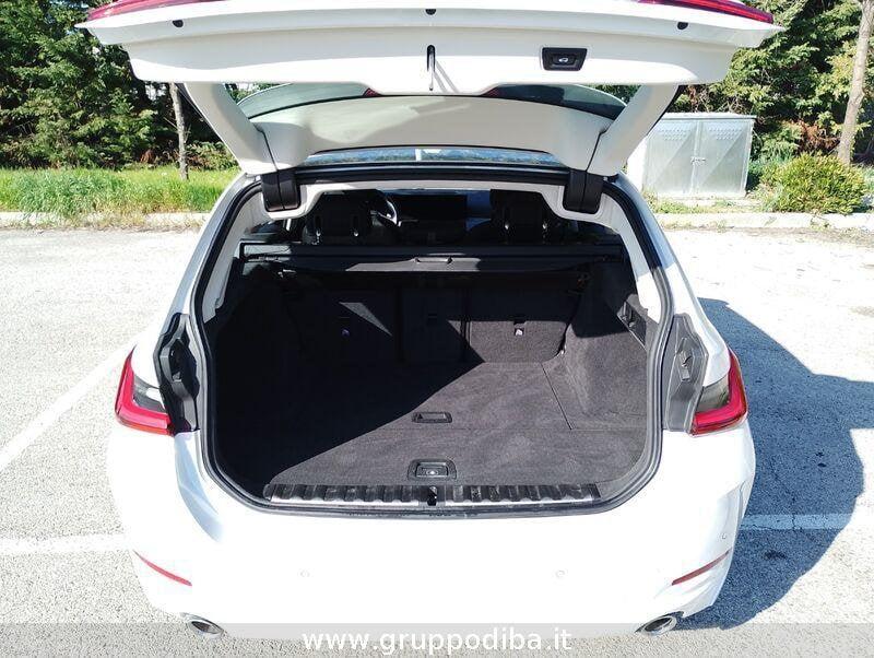 BMW Serie 3 G21 2022 Touring 318d Touring mhev 48V auto