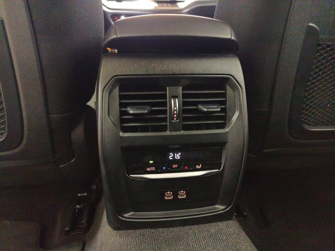 BMW Serie 3 318d Touring 48V Business Advantage