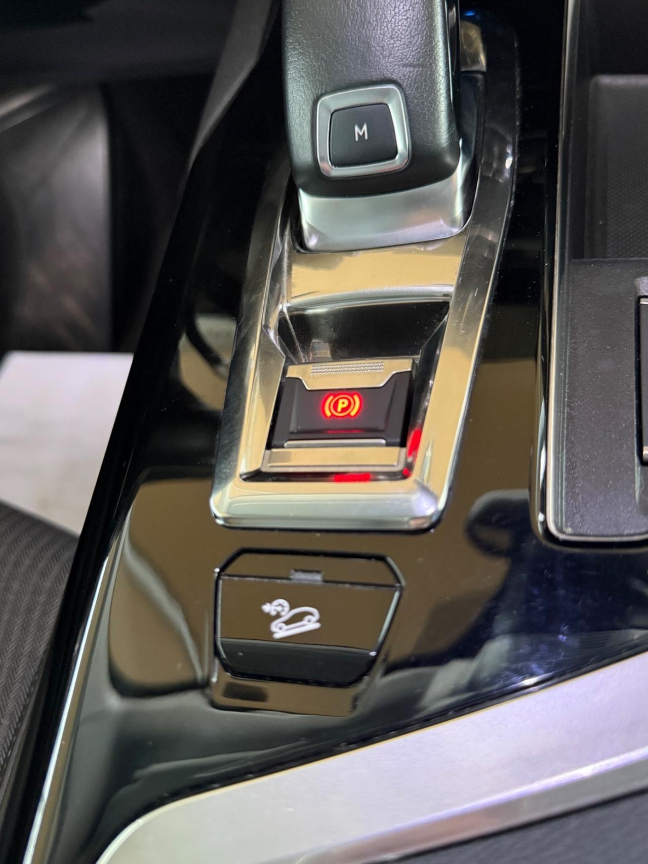 Peugeot 3008 BlueHDi 130 S&S EAT8 Allure Pack