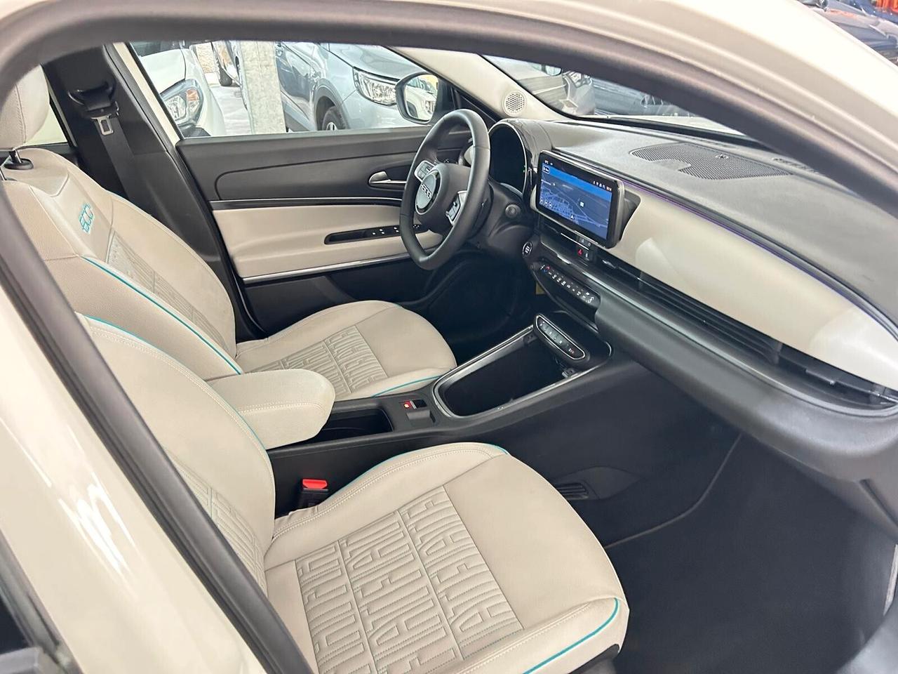 Fiat 600 Hybrid 100 CV DCT MHEV La Prima