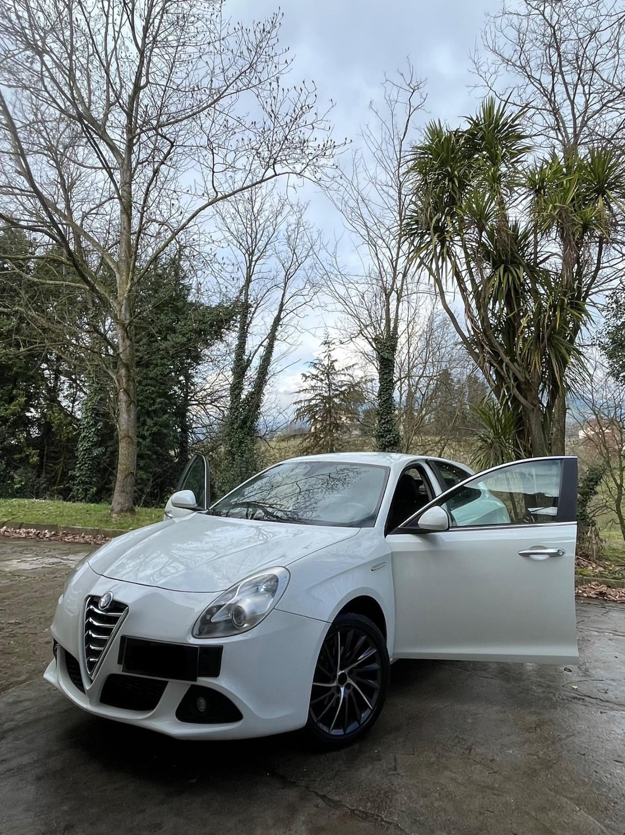 Alfa Romeo Giulietta 1.6 105 SPORT WHITE