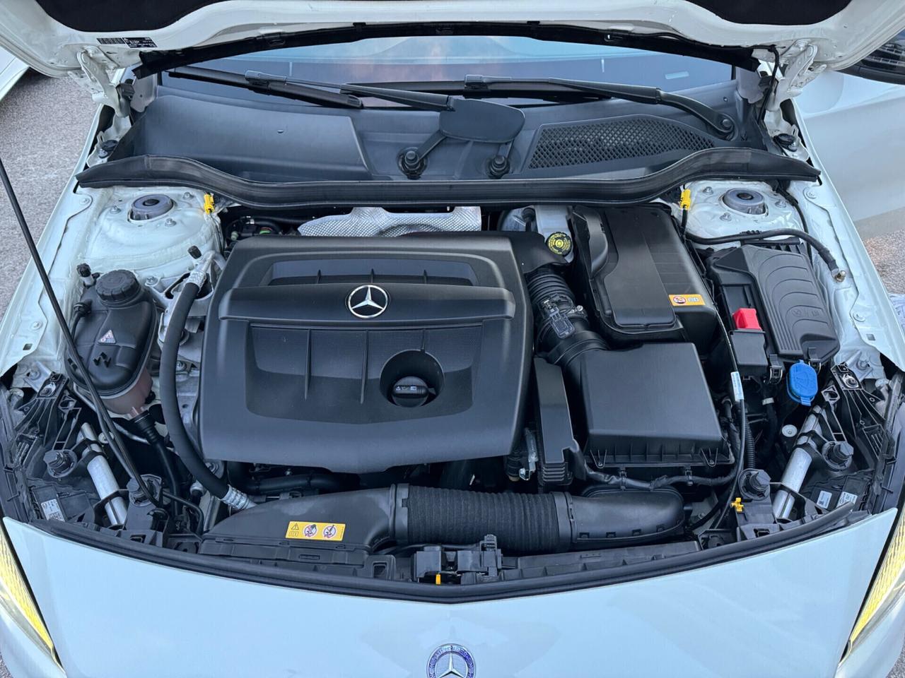 Mercedes-benz A 160d Premium AMG TETTO NEOPATENTATI