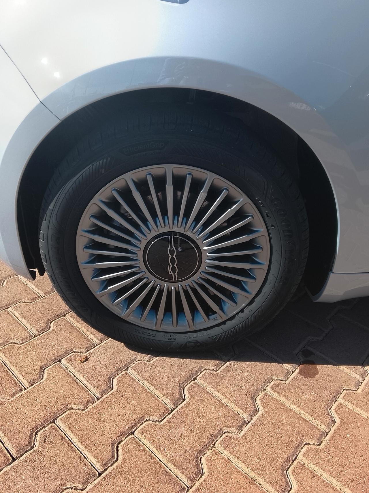 Fiat 500 Berlina Hybrid Icon PACK COMFORT