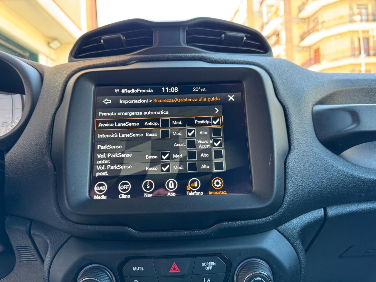 JEEP RENEGADE 1,6 MJT S 2WD 120CV DDCT