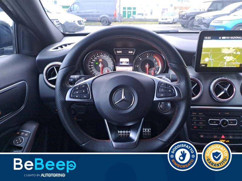 Mercedes-Benz GLA 200 D (CDI) PREMIUM 4MATIC AUTO