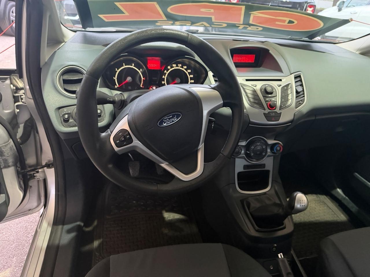 Ford Fiesta 1.4 5 porte Bz.- GPL Titanium