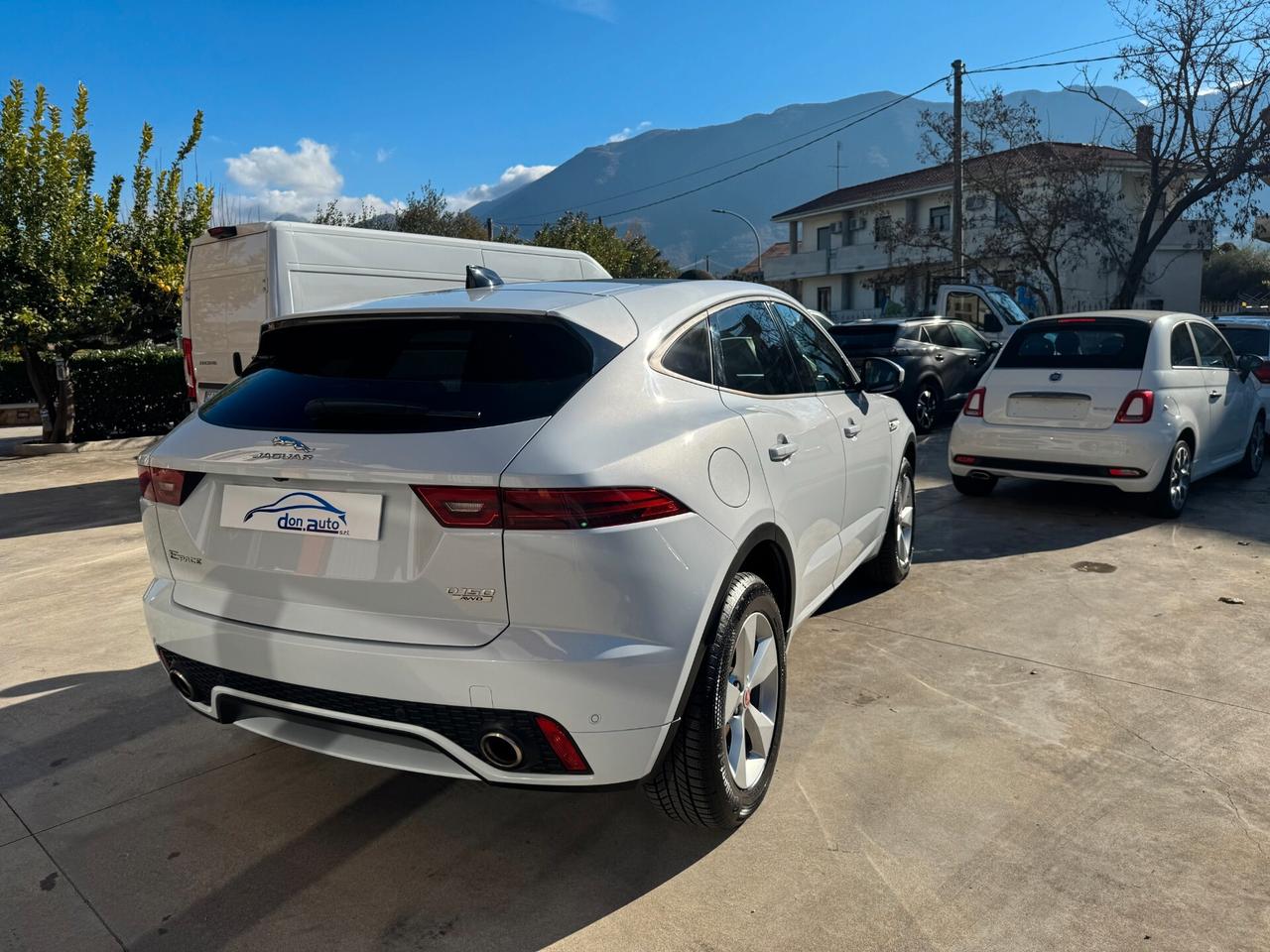 Jaguar E-Pace 2.0 d 150 cv R-Dynamic