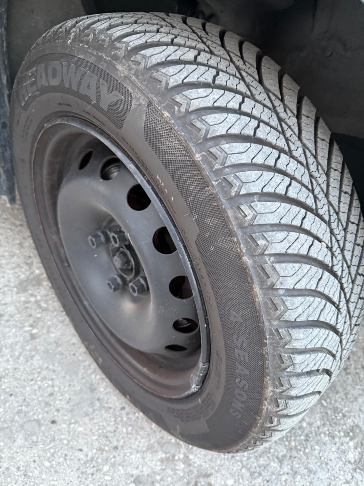 Renault Kangoo 4p. Autocarro 1.2 PEDANA DISABILE