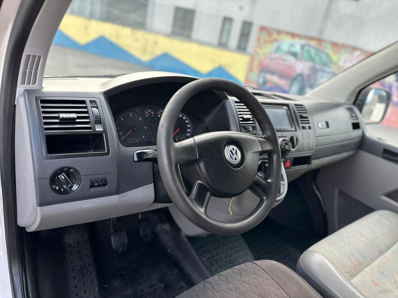 VW TRANSPORTER CON GANCIO TRAINO SUPER PREZZO!