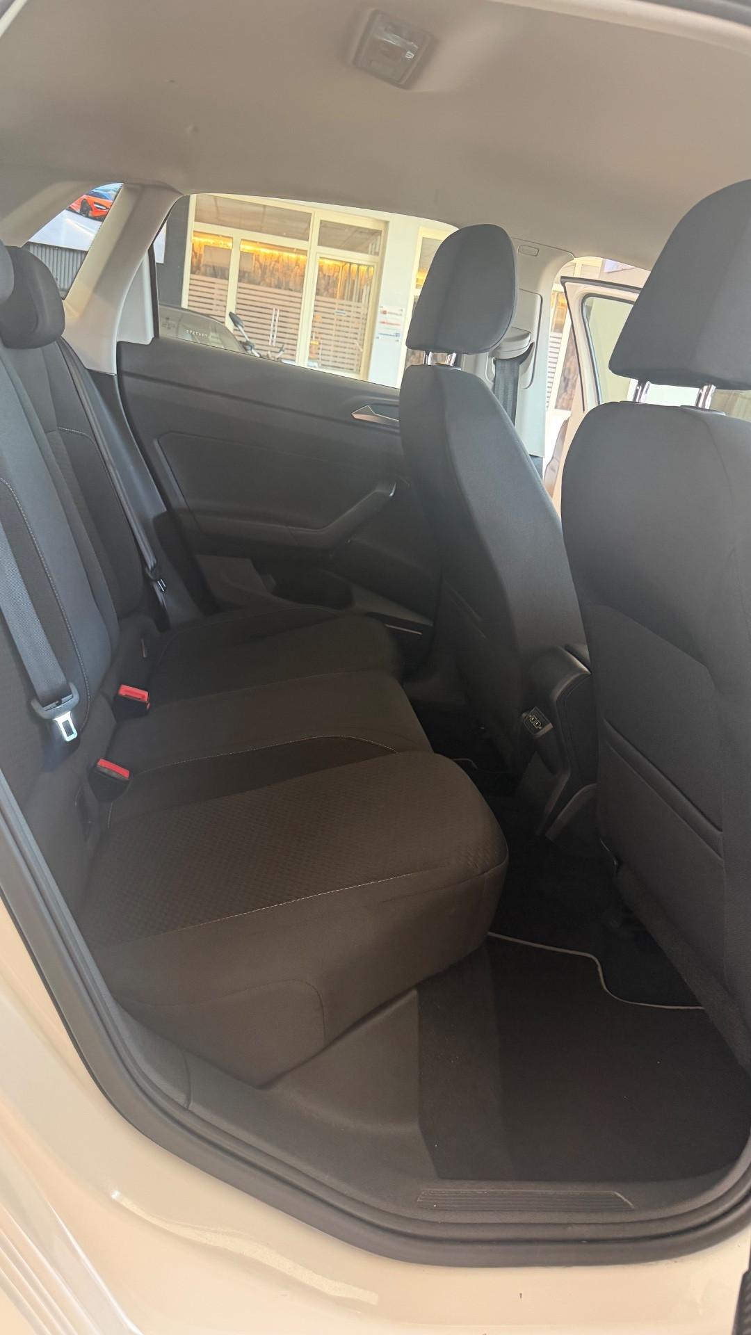 Volkswagen Polo 1.6 busines auto
