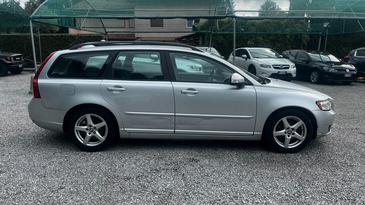 Volvo V50 D2 POLAR