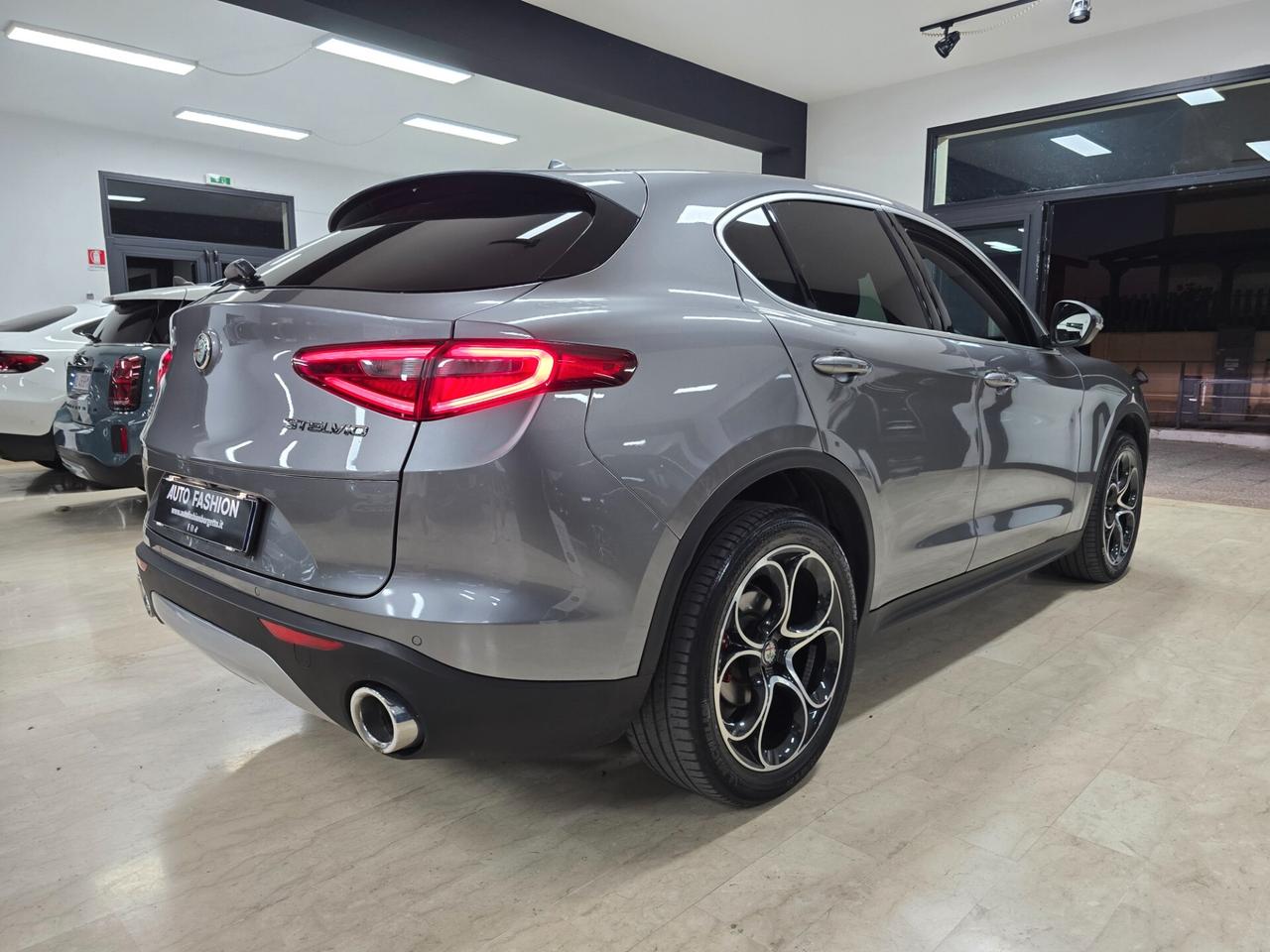Alfa Romeo Stelvio 2.2 Turbodiesel 210 CV AT8 Q4 Executive