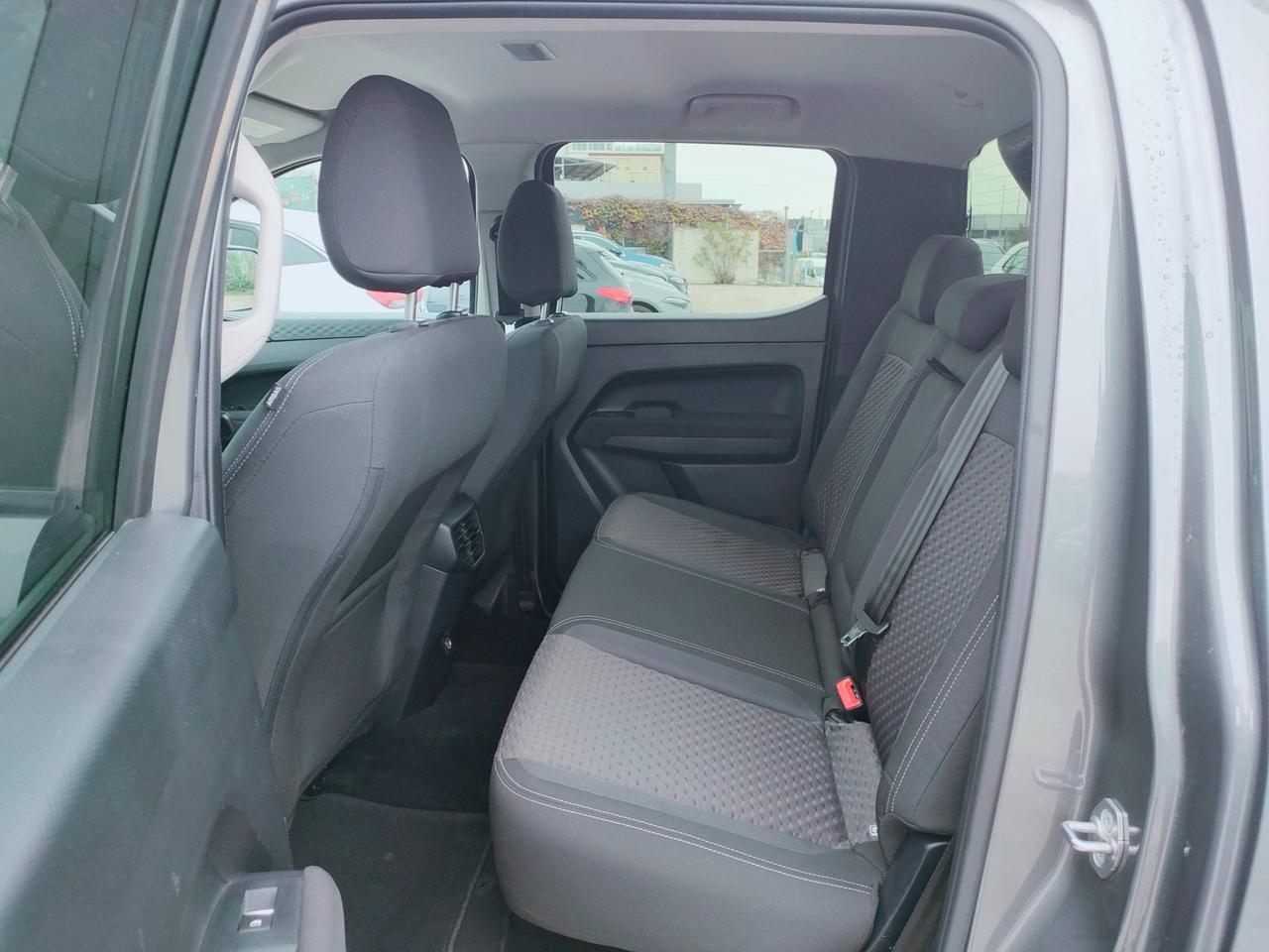 VOLKSWAGEN Amarok II 2023 - Amarok 2.0 tdi Life 4motion auto