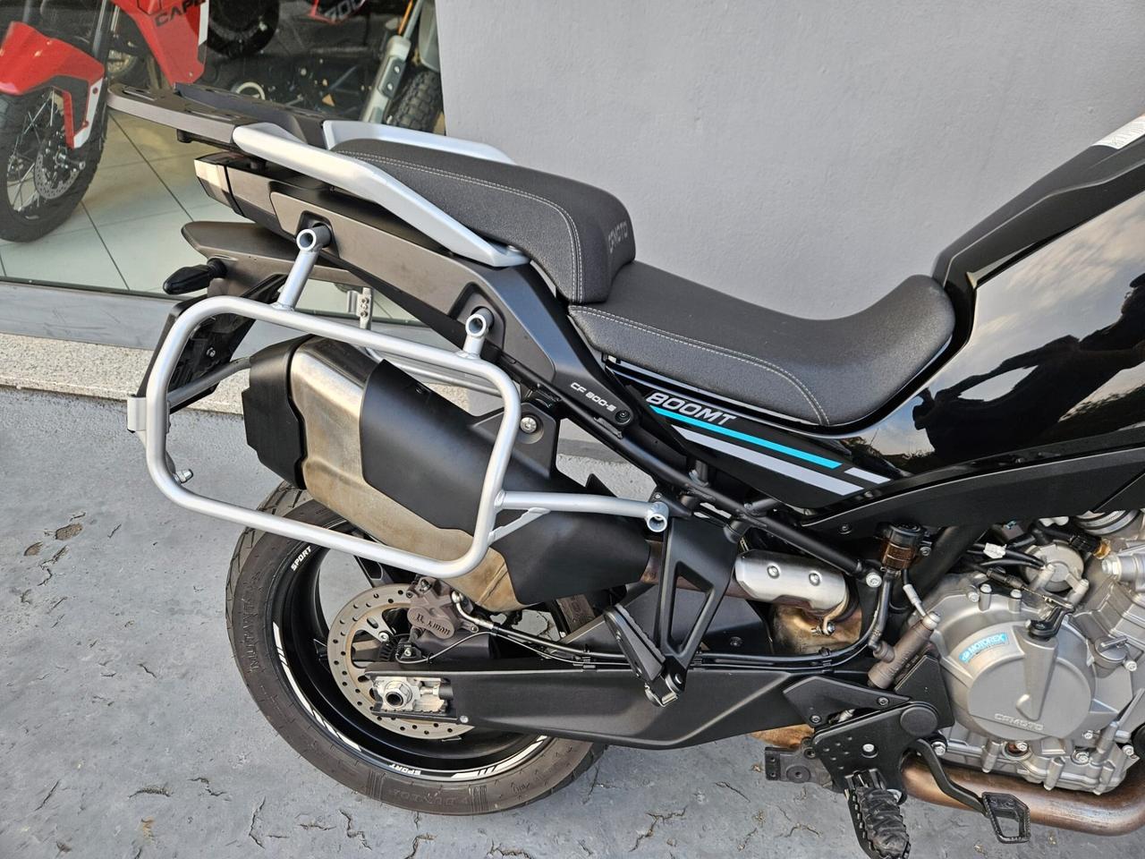 CF Moto 800MT - 2022
