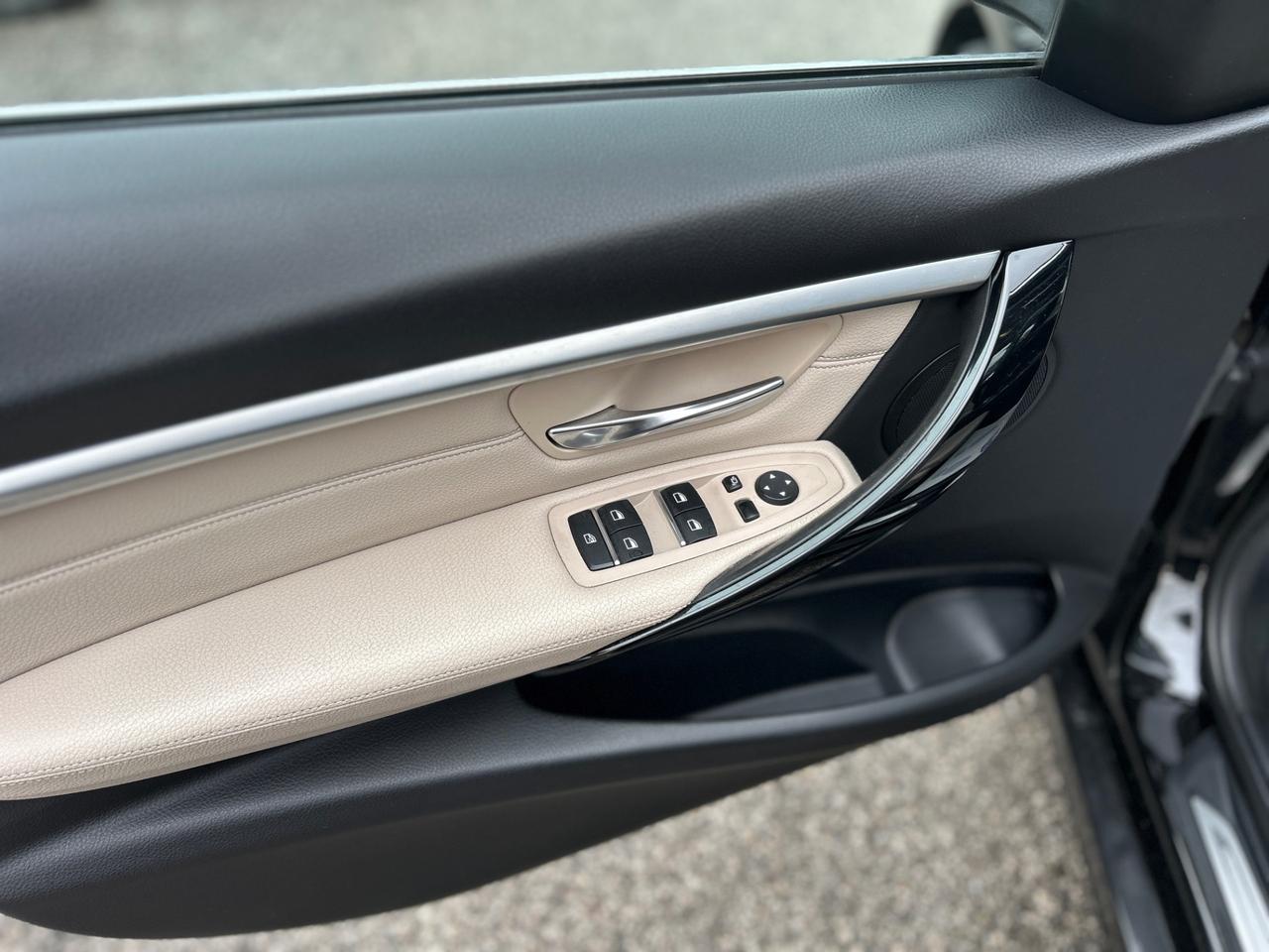 BMW Serie 3 Touring 318d Touring Luxury auto