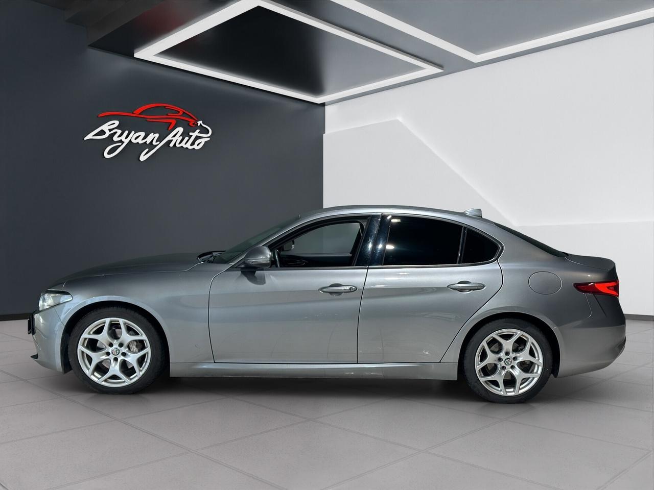 Alfa Romeo Giulia 2.2 Turbodiesel 160 CV AT8 Sport-Tech