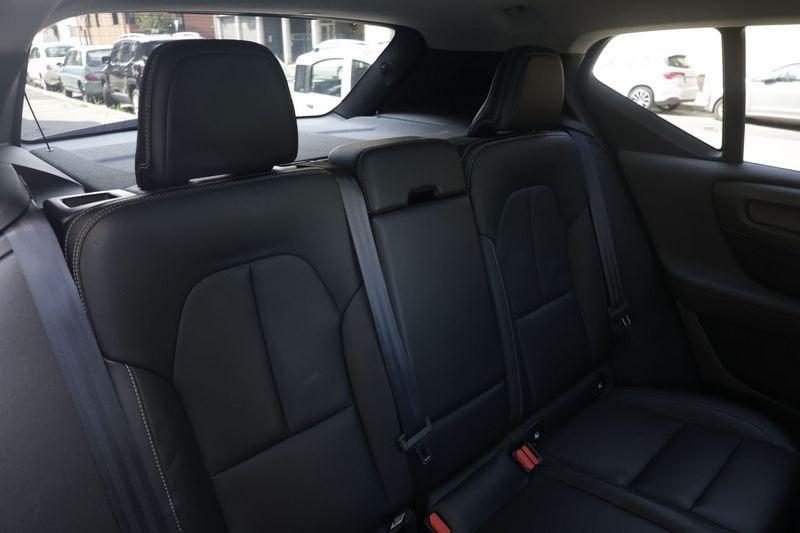 Volvo XC40 D4 AWD Geartronic R-design Tetto Panoramico Unicoproprietario