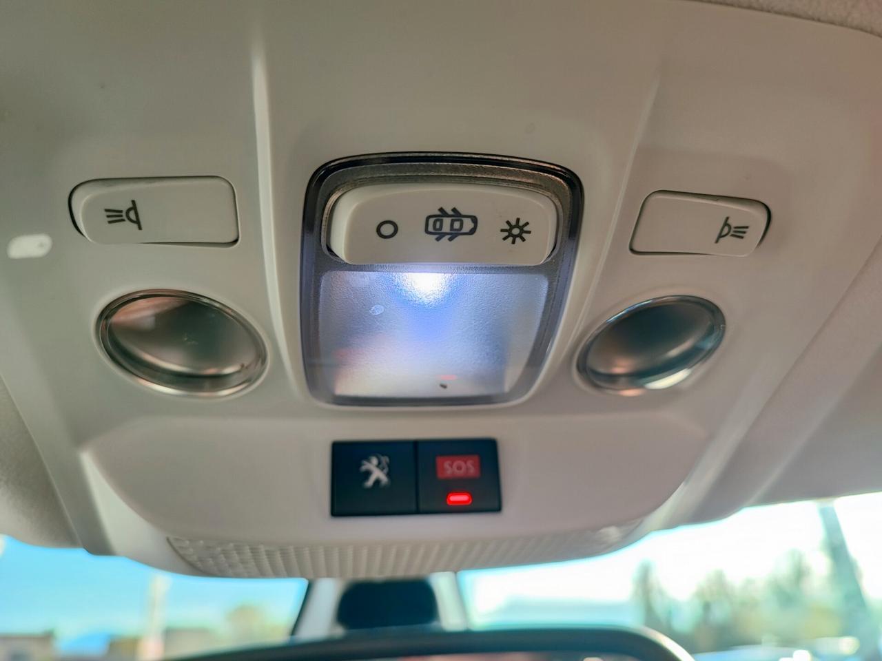 Peugeot 2008 BlueHDi 100 Black Matt