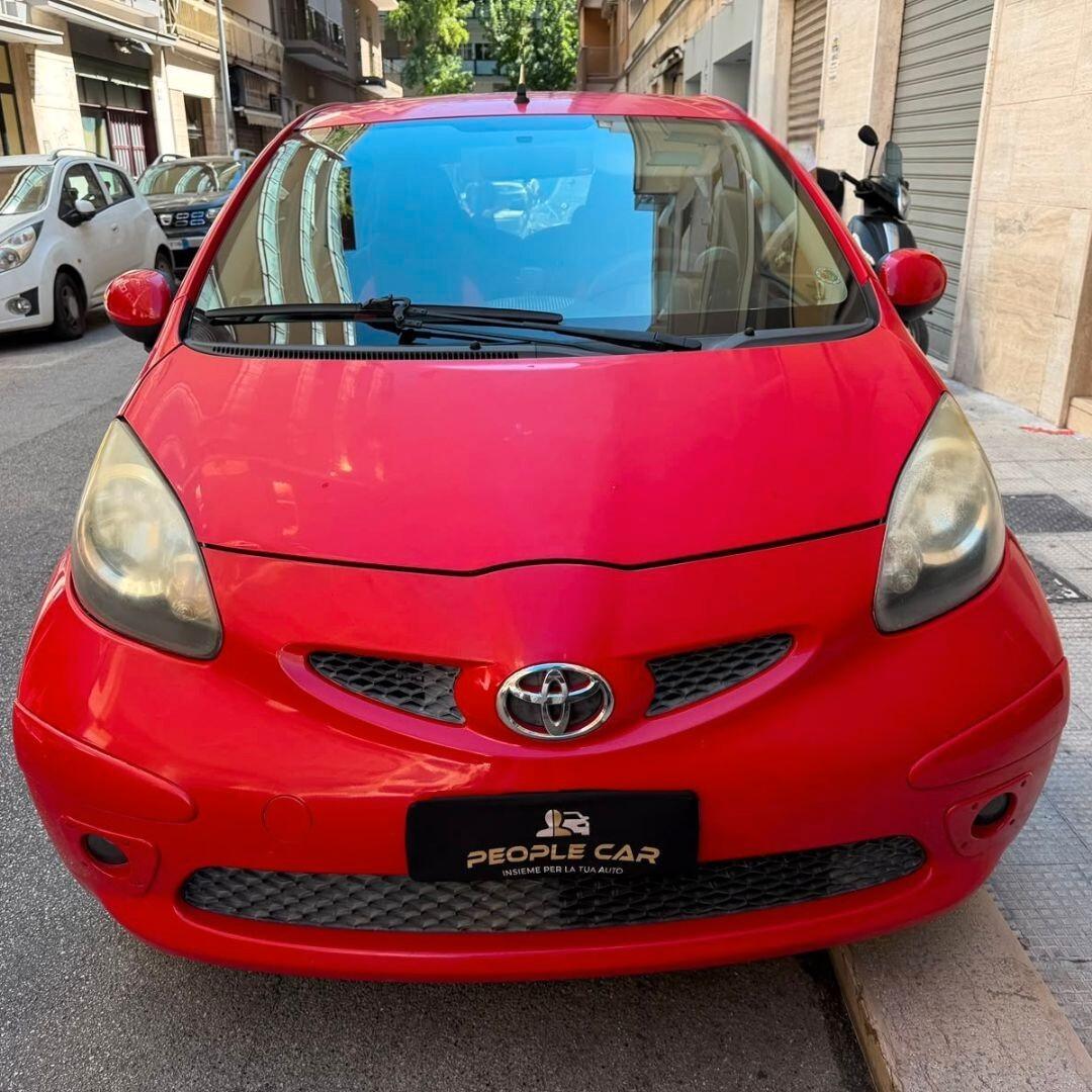 Toyota Aygo 1.4 turbodiesel 5 porte - 54CV