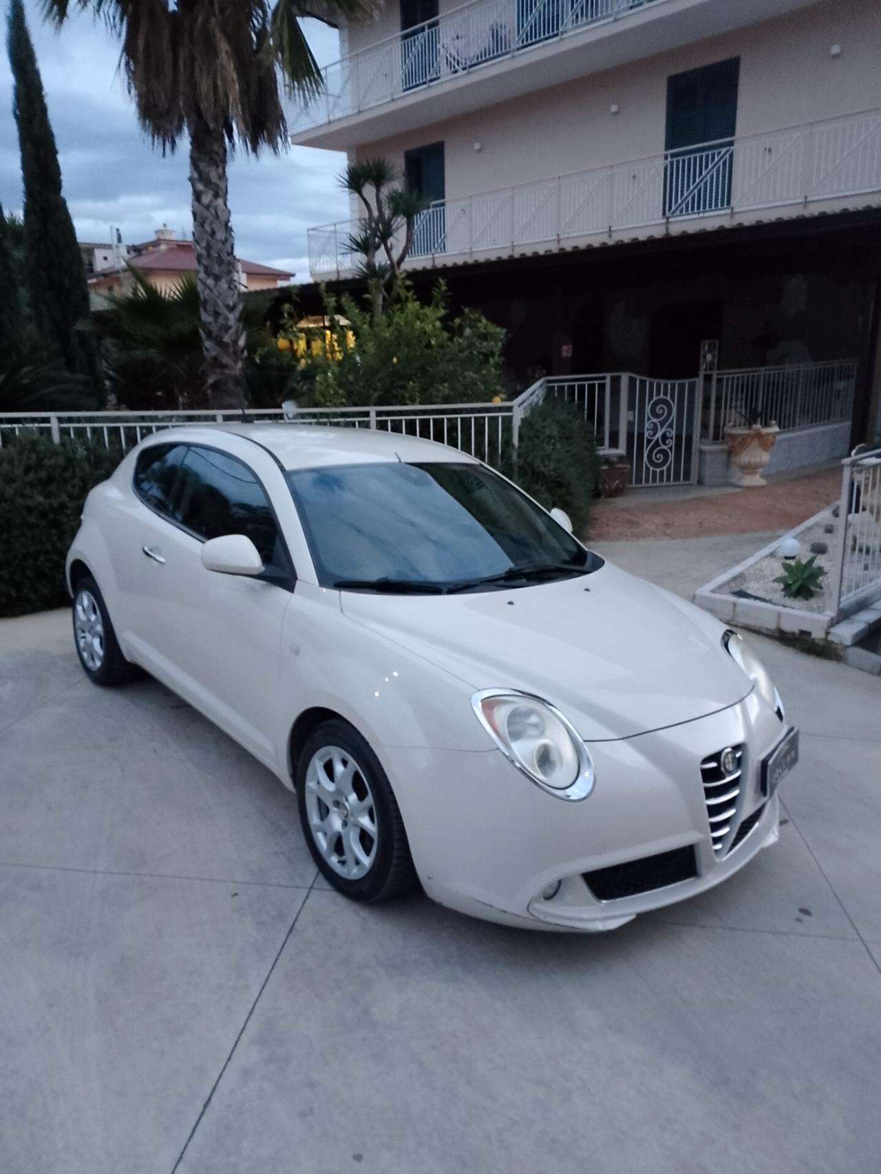 Alfa Romeo MiTo 1.3 JTDm-2 95 CV S&S Distinctive