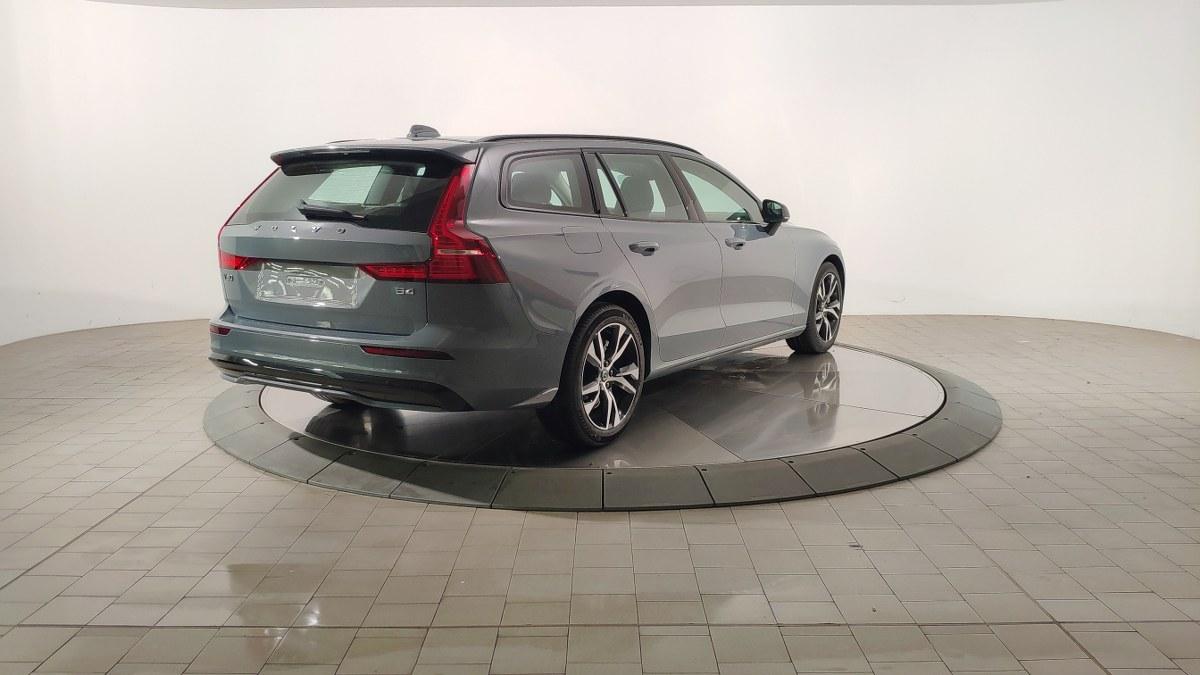 VOLVO V60 B4 Mild Hybrid (D) Automatico Plus Dark N-1