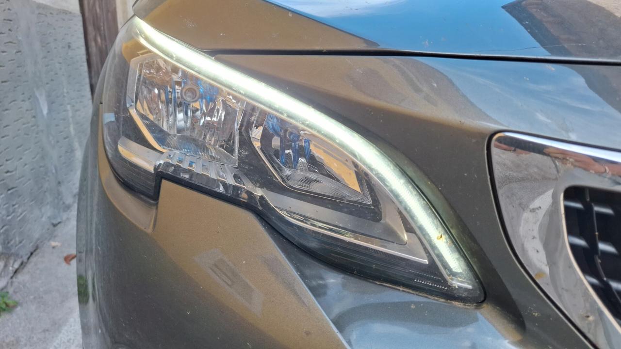 PEUGEOT 3008 1.5 HDI ALLURE