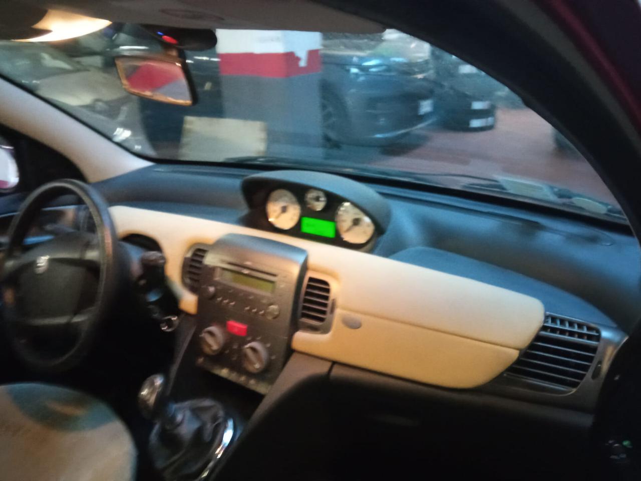 Lancia Ypsilon 1.2 Argento 60CV