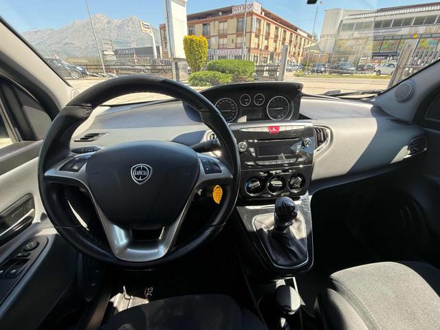LANCIA Ypsilon 1.2 69 CV 5p. GPL Ecochic Gold SCONTO ROTTAMAZIONE