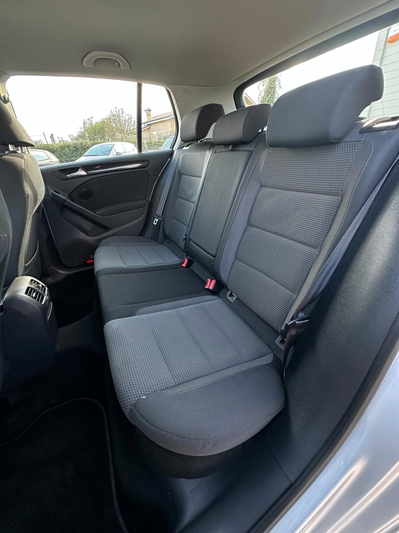 Volkswagen Golf 2.0 TDI DPF Highline