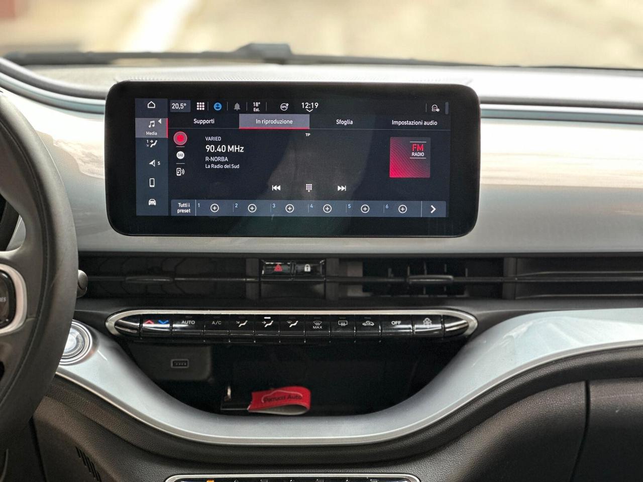 Fiat 500e Berlina 43 kWh La Prima