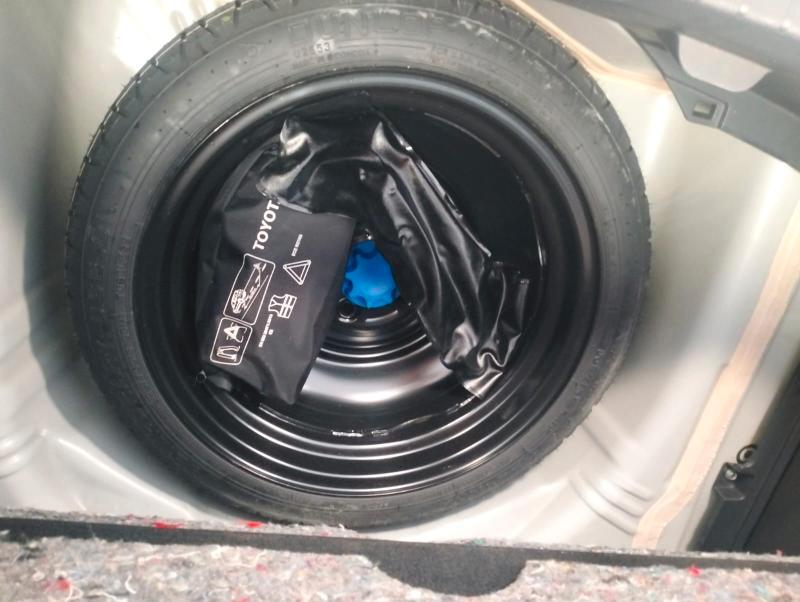 Toyota Yaris 5 Porte Yaris 5p 1.0 Cerchi Camera