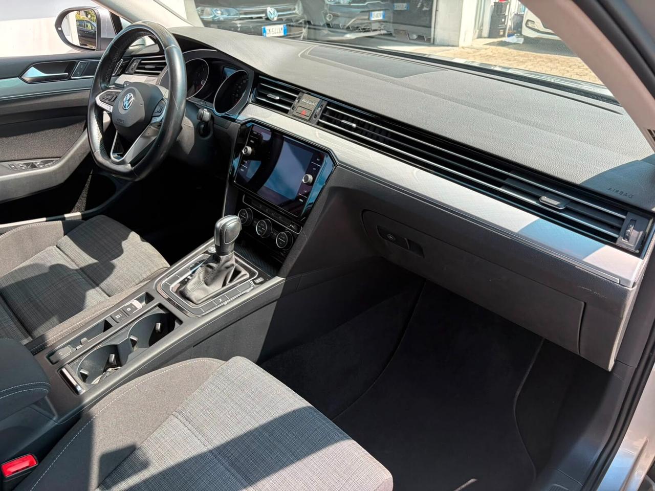 Volkswagen Passat Variant 1.5 TSI ACT DSG Business