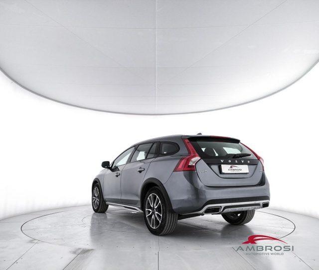 VOLVO V60 Cross Country D3 Geartronic Pro