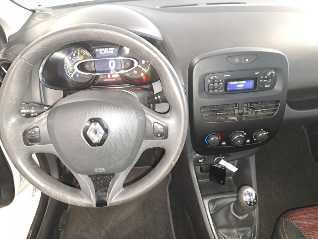 RENAULT Clio IV 2012 - Clio 5p 1.2 Live 75cv