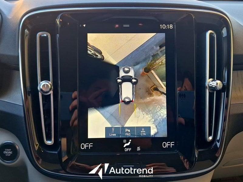 Volvo XC40 Recharge T5 180+82 CV Recharge Plug-in Hybrid TETTO Inscription