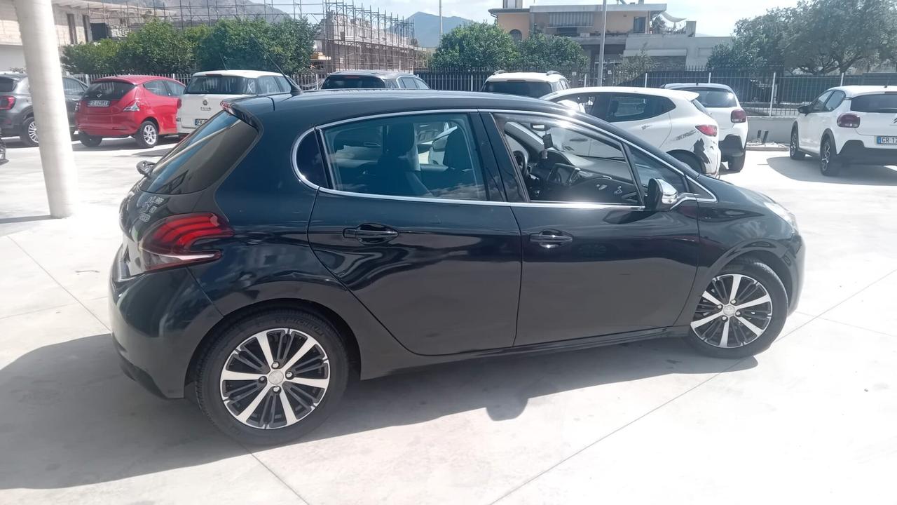 Peugeot 208 BlueHDi 75 5 porte Allure