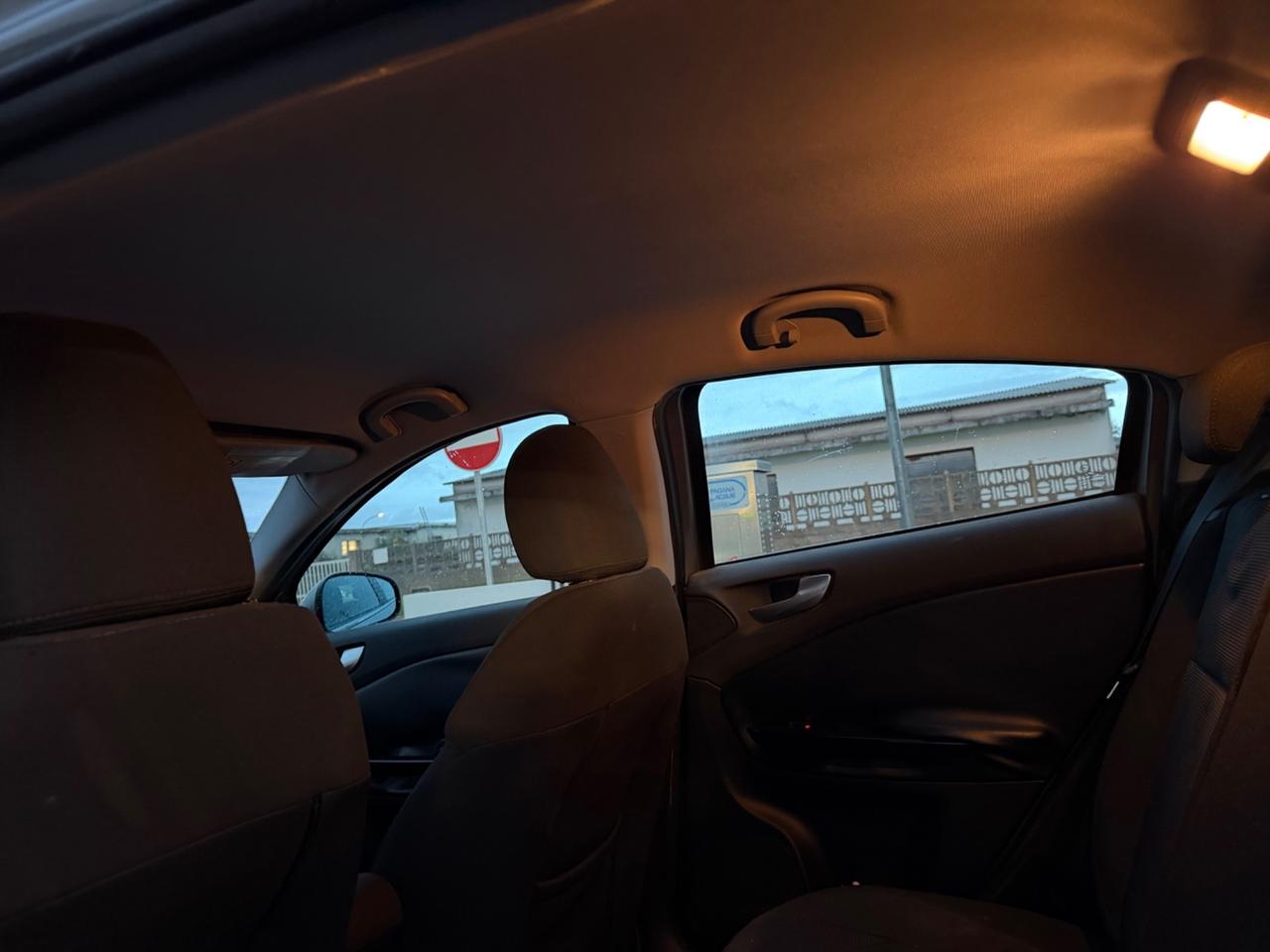 Alfa Romeo Giulietta 1.6 JTDm-2 105 CV Distinctive