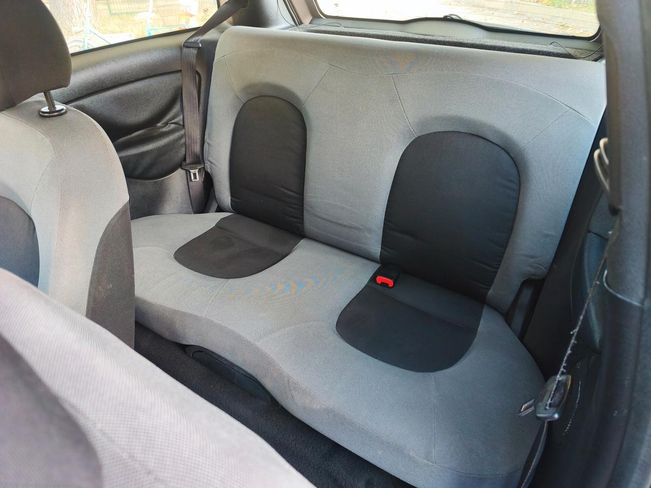 Lancia Ypsilon 1.4 Argento Ecochic GPL