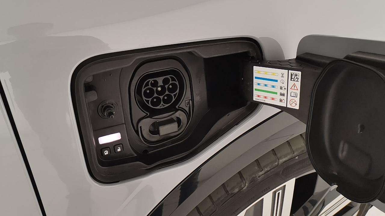 RENAULT Megane IV - Megane E-Tech Iconic EV60 220cv AC22