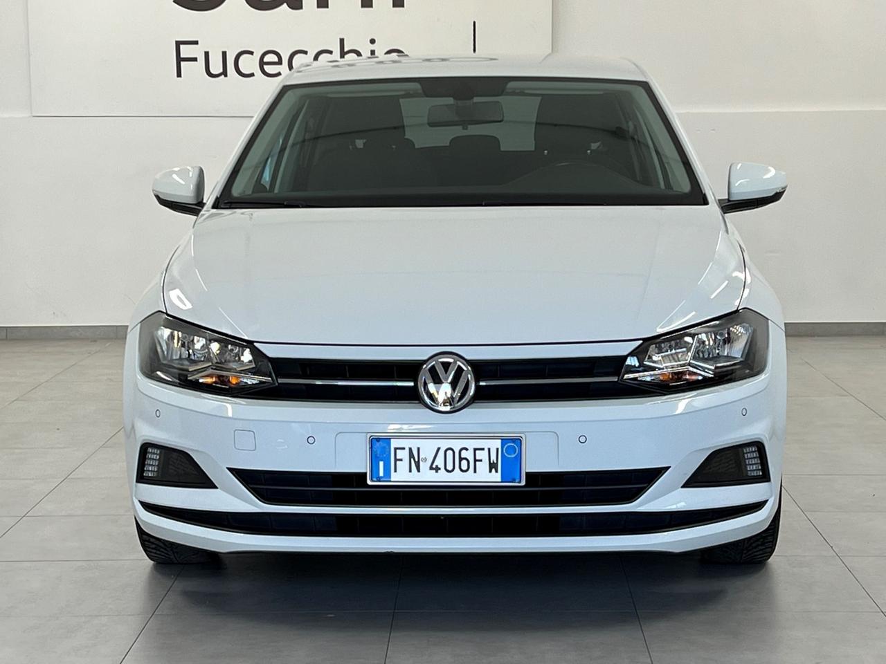 VOLKSWAGEN Polo VI 2017 Polo 5p 1.0 mpi Comfortline 75cv