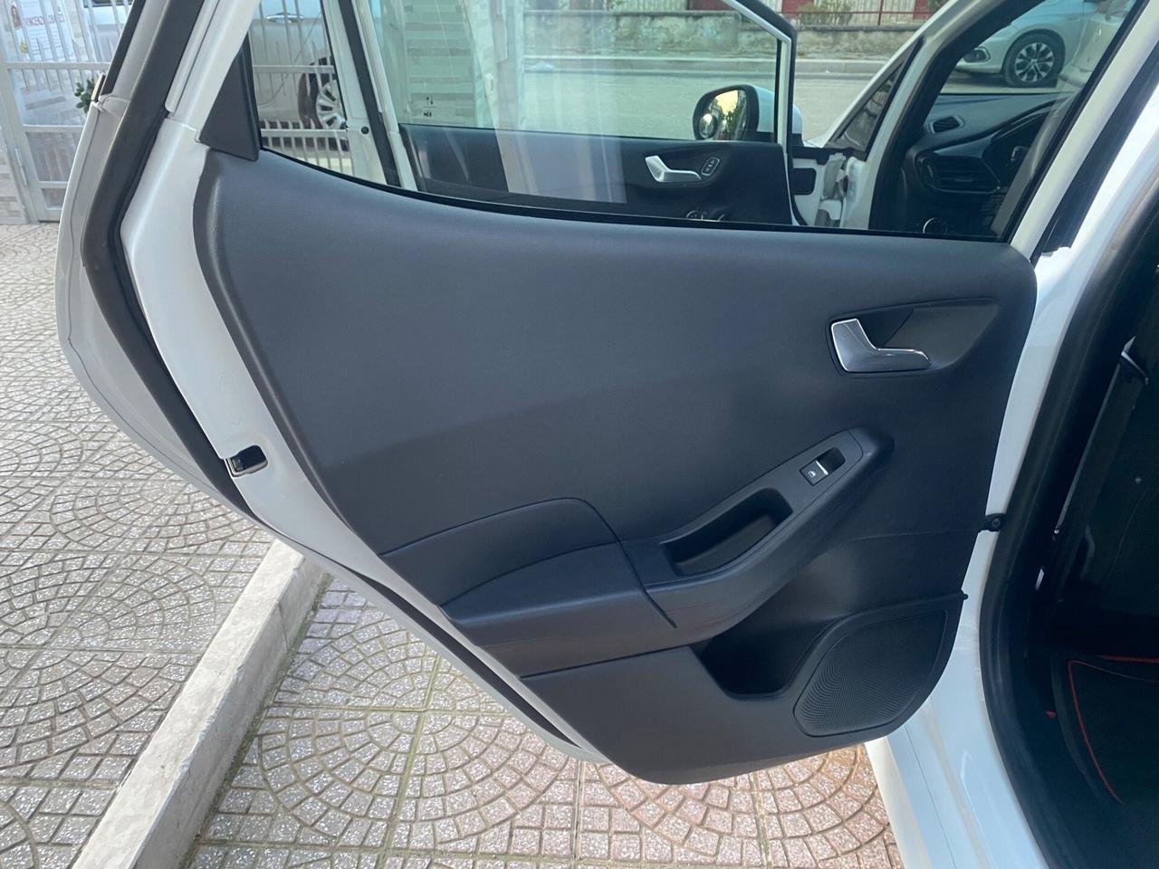 Ford Fiesta 1.5 EcoBlue 5 porte ST-Line
