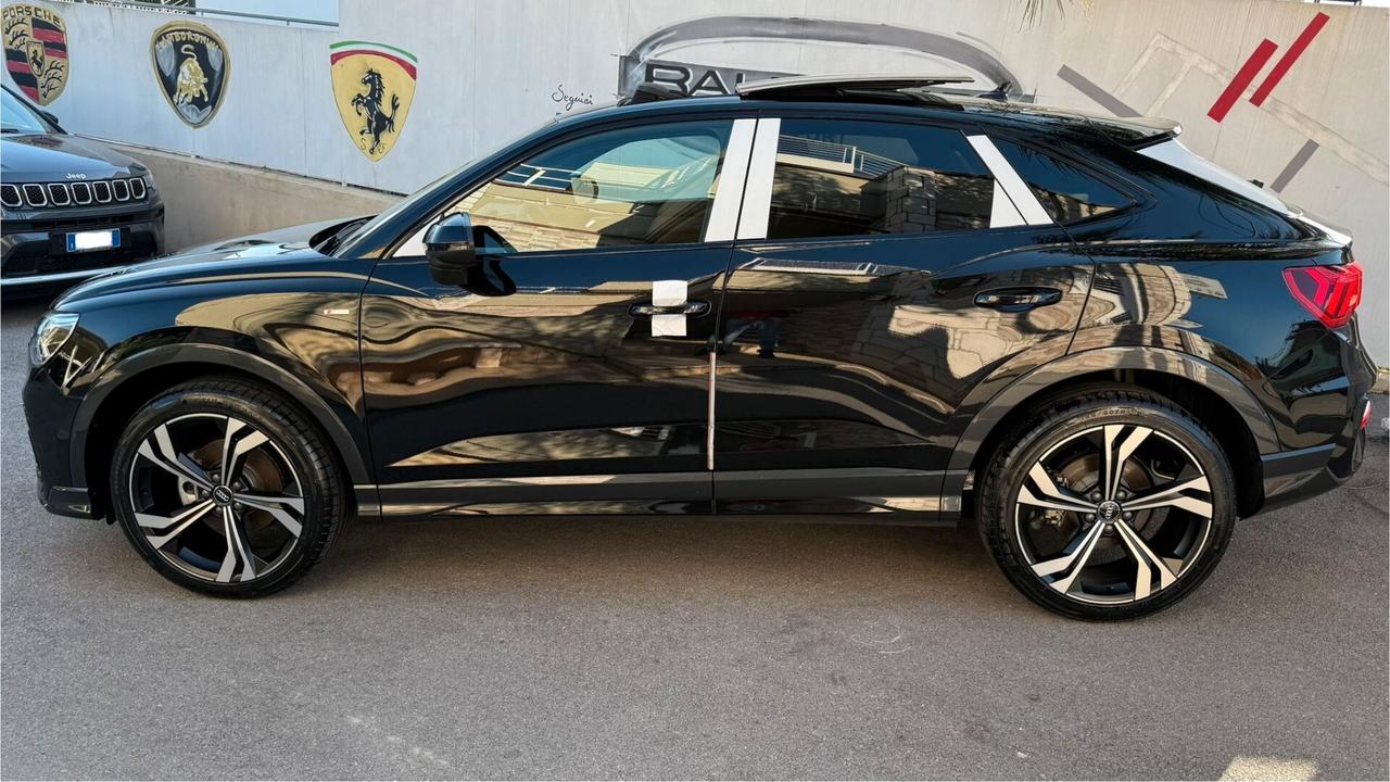AUDI Q3 SPB 35 TDI IDENTITY BLACK KM0 2023 TETTO APRIBILE