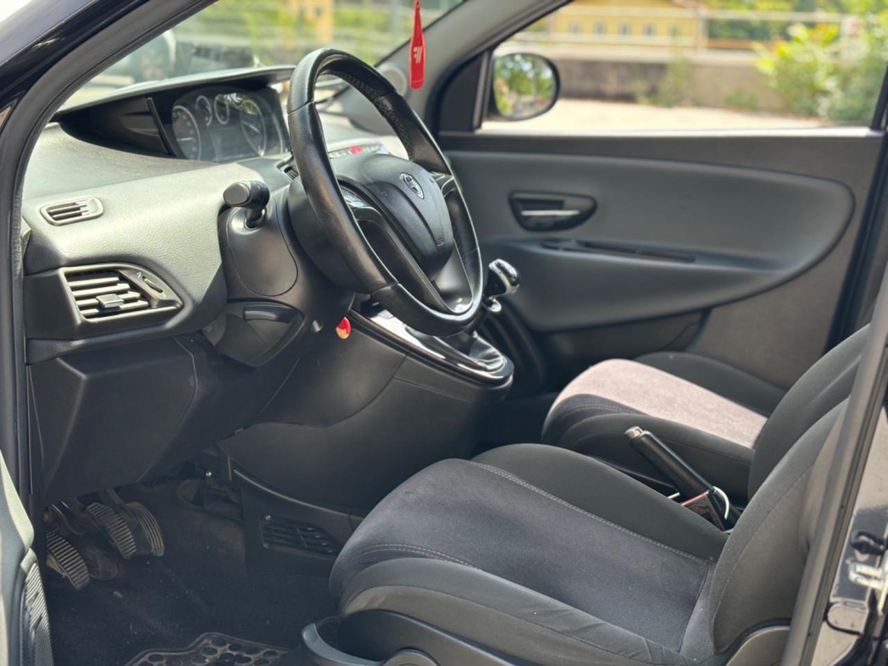 LANCIA YPSILON 1.2 BENZINA 69CV GARANZIA 12 MESI