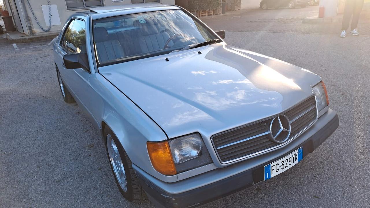 Mercedes-benz V 200 W124